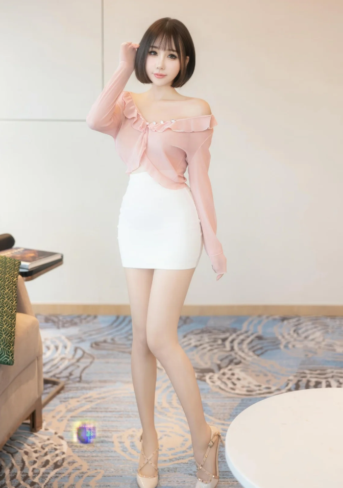 甜美优雅 波巧酱秀人网写真套图合集下载