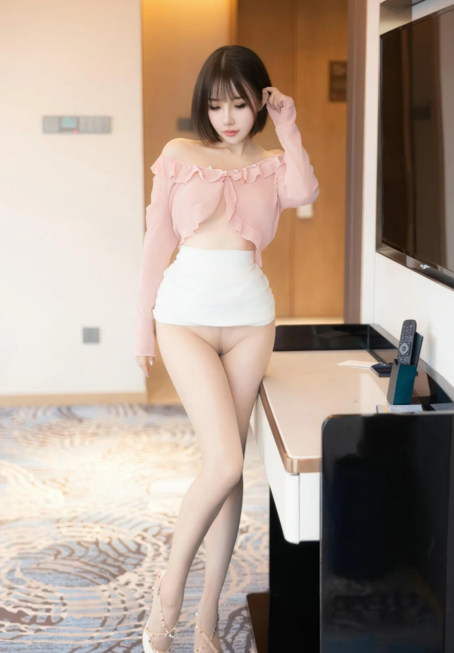 甜美优雅 波巧酱秀人网写真套图合集下载 甜美优雅 波巧酱秀人网写真套图合集下载