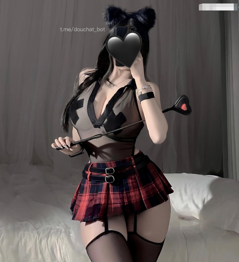 微密圈熊暴尼猫耳制服诱惑写真图包合集下载