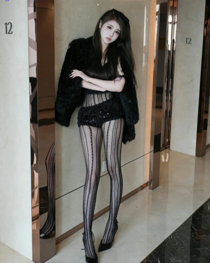 黑丝御姐 甜妮 秀人网写真图包合集下载 黑丝御姐 甜妮 秀人网写真图包合集下载