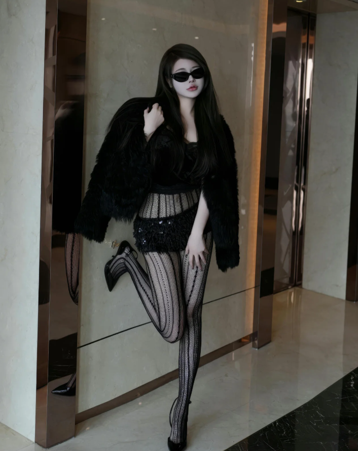 黑丝御姐 甜妮 秀人网写真图包合集下载