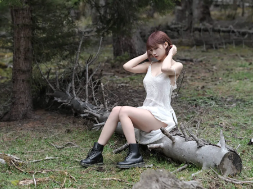 巨乳美女 迷人笔芯yo优优mi夏日海滩风情写真套图合集下载