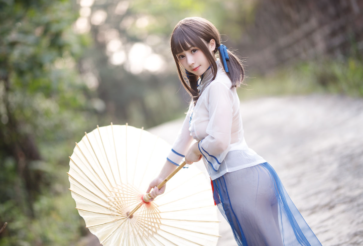 胡桃猫Kurumineko 窗边的蓝色妖精！极致性感女仆诱惑写真图包合集下载