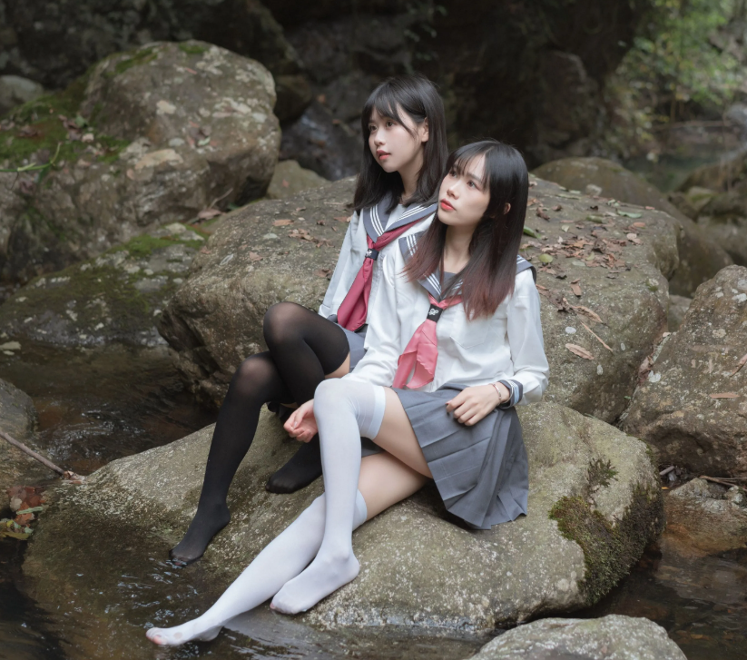 白丝美腿福利柔情萌芽儿校园闺蜜写真资源合集下载