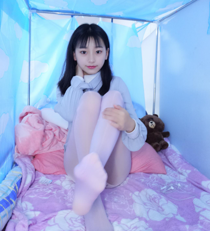 蓓蓓清纯蓝色帐篷私房甜梦写真资源合集下载 蓓蓓清纯蓝色帐篷私房甜梦写真资源合集下载