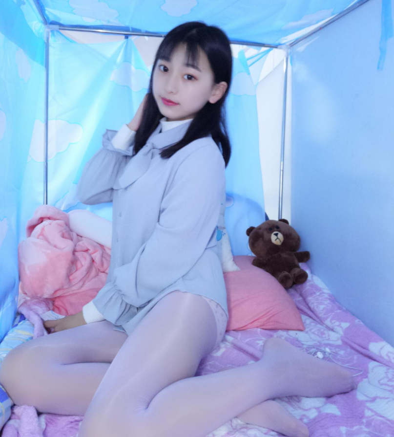 蓓蓓清纯蓝色帐篷私房甜梦写真资源合集下载 蓓蓓清纯蓝色帐篷私房甜梦写真资源合集下载