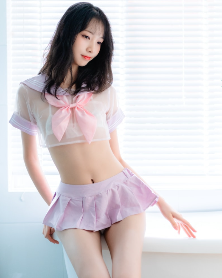 娇羞西瓜少女 窗边蜜语写真图包合集下载