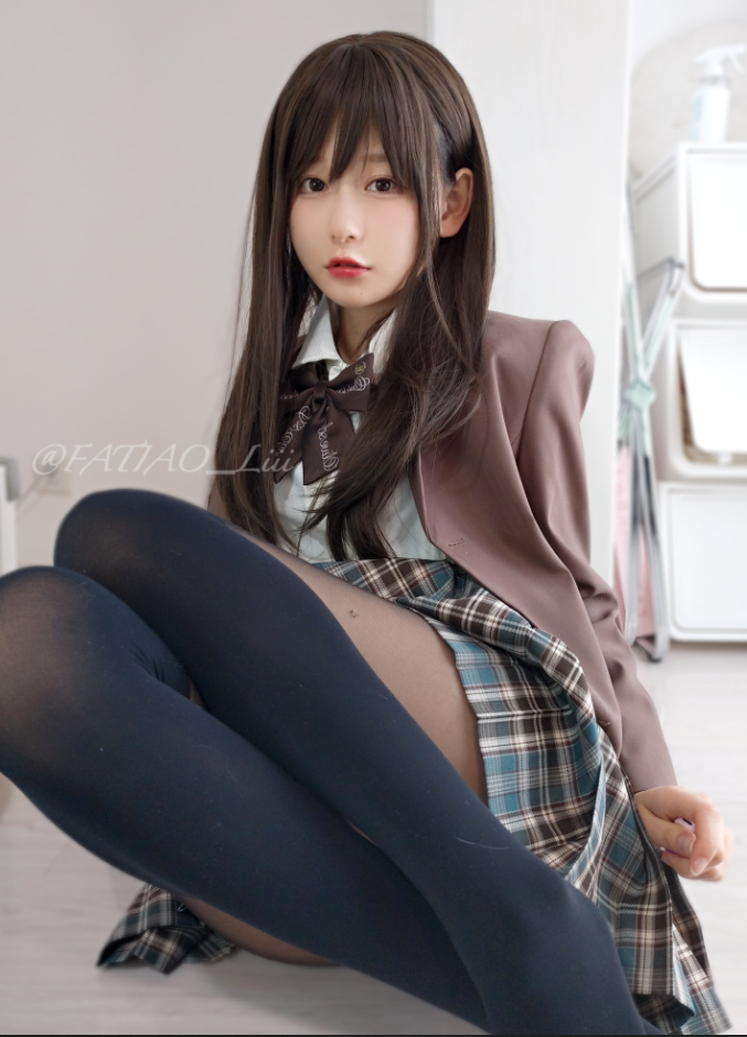 黑丝御姐优雅谜之呆梨黑色蕾丝诱惑写真图片以及视频合集下载 黑丝御姐优雅谜之呆梨黑色蕾丝诱惑写真图片以及视频合集下载