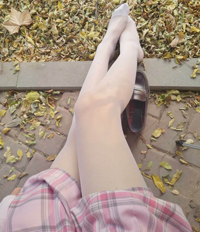 丝袜少女控软萌萝莉小仙白丝学院风写真资源合集下载