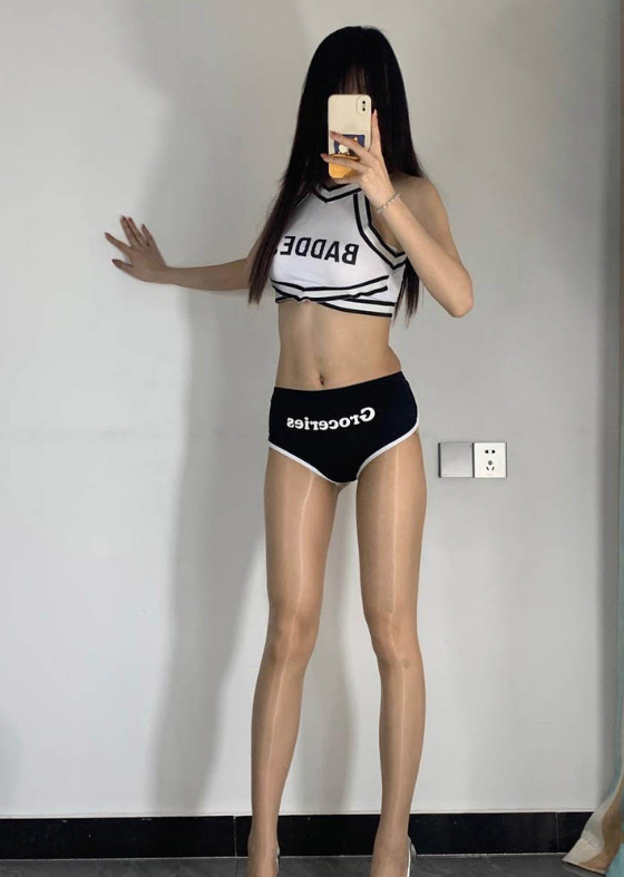 白丝美腿福利 微密圈 神秘不吃瑜丸啊学园风白丝自拍写真图包合集下载 白丝美腿福利 微密圈 神秘不吃瑜丸啊学园风白丝自拍写真图包合集下载