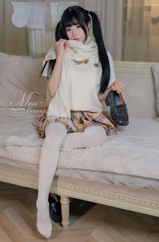 白丝萝莉控 俏皮咬人小小兔学院风秘密邀约写真图包合集下载