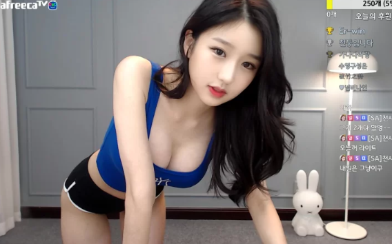 丝袜诱惑 徐雅eseoa紧身牛仔裤性感写真资源合集下载