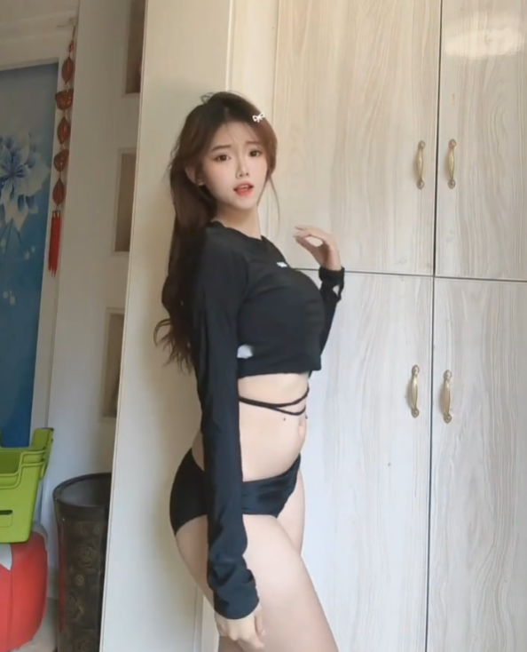 巨乳美女 微密圈 撩人快手 溏心麻圆私房蕾丝牛仔诱惑写真图片以及视频合集下载 巨乳美女 微密圈 撩人快手 溏心麻圆私房蕾丝牛仔诱惑写真图片以及视频合集下载