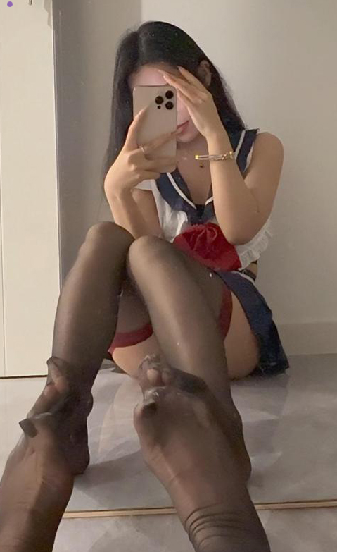 黑丝美腿福利 微密圈 魅惑抖音 冯大美女 沙发黑丝诱惑写真图片以及视频合集下载 黑丝美腿福利 微密圈 魅惑抖音 冯大美女 沙发黑丝诱惑写真图片以及视频合集下载