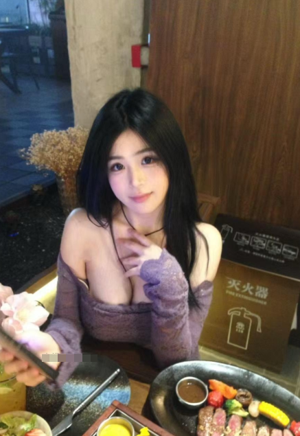 微密圈/觅圈 抖音 冰块块私房夜色甜欲写真套图及视频合集下载 微密圈/觅圈 抖音 冰块块私房夜色甜欲写真套图及视频合集下载