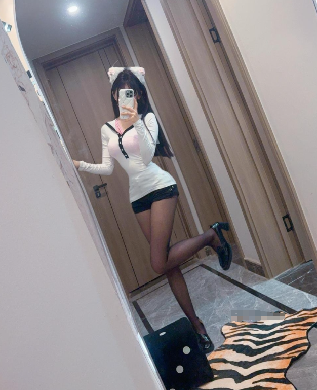 丝袜诱惑 微密圈 纯欲抖音 卿风猫系女友私房写真图片以及视频合集下载 丝袜诱惑 微密圈 纯欲抖音 卿风猫系女友私房写真图片以及视频合集下载