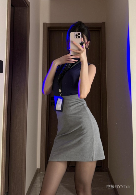 黑丝美腿福利 微密圈 诱人 抖音 唐十七 职场丝袜诱惑 写真资源合集下载