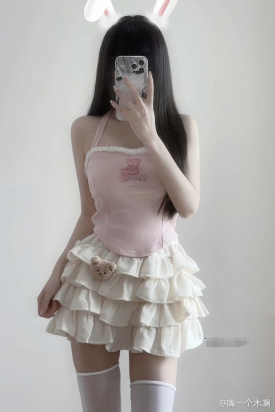 制服诱惑 微密圈 破格 抖音 嘴一个木啊 暗黑修女破洞丝袜诱惑写真图包合集下载