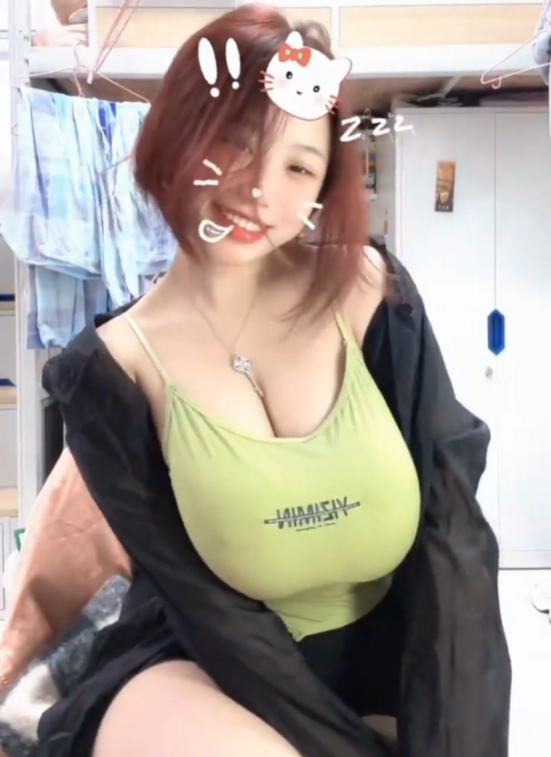 巨乳美女微密圈俏皮抖音 小云同学宿舍活力甜笑写真图片以及视频资源合集 巨乳美女微密圈俏皮抖音 小云同学宿舍活力甜笑写真图片以及视频资源合集