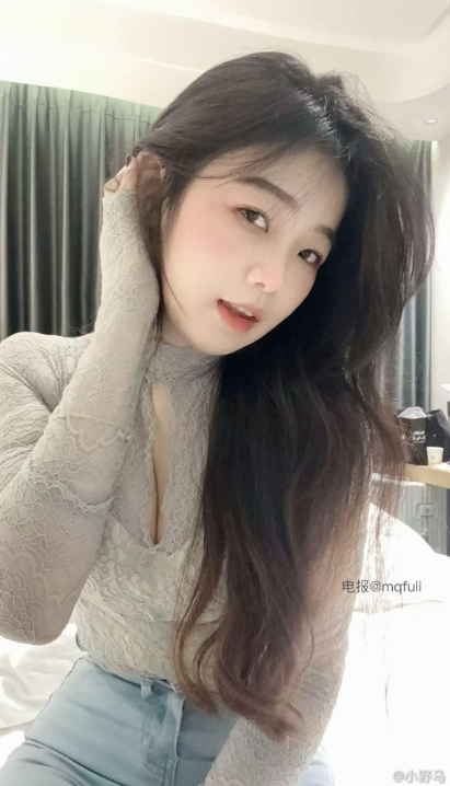 私房照片 微密圈 迷人抖音 小野马ovo酒店蕾丝风情写真图片以及视频合集