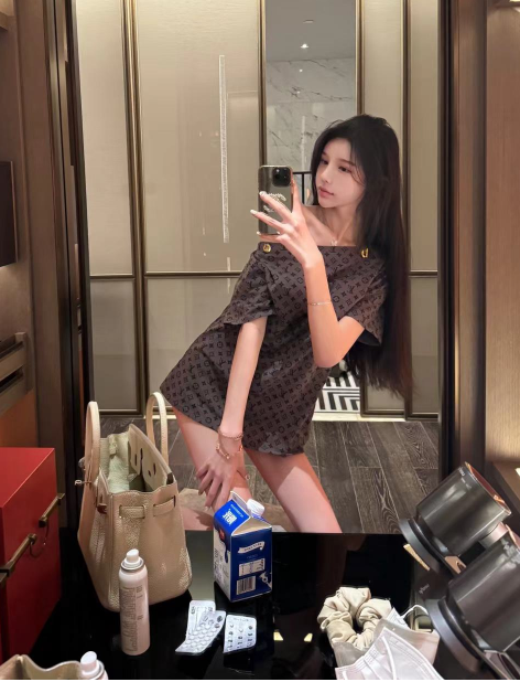 制服诱惑 微密圈 端庄抖音 曹思妮空姐风情写真图片以及视频资源合集 制服诱惑 微密圈 端庄抖音 曹思妮空姐风情写真图片以及视频资源合集