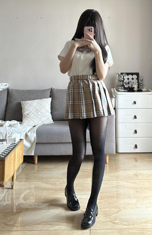 萝莉少女控 微密圈 抖音 汐娜 神秘猫耳居家诱惑写真套图合集下载