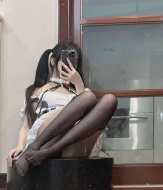 黑丝美腿福利 微密圈的俏皮可爱 抖音 董一涵 女仆黑丝私房写真图包合集下载 黑丝美腿福利 微密圈的俏皮可爱 抖音 董一涵 女仆黑丝私房写真图包合集下载