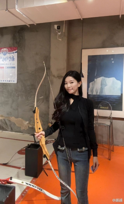 黑丝御姐微密圈 知性抖音 越越呀都市夜阑凭窗凝思写真资源合集下载 黑丝御姐微密圈 知性抖音 越越呀都市夜阑凭窗凝思写真资源合集下载