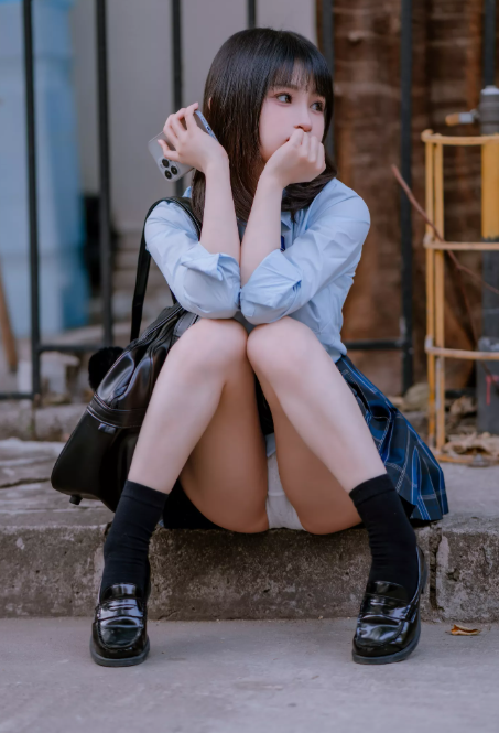 桜井宁宁《JK之居家》私房解禁羞涩写真图包合集下载