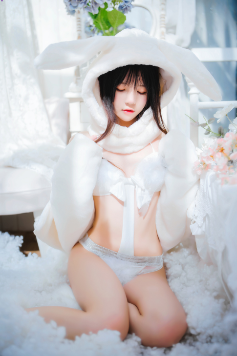 白丝萝莉控喵写真娇俏桜桃喵兔女郎写真图片以及视频合集下载