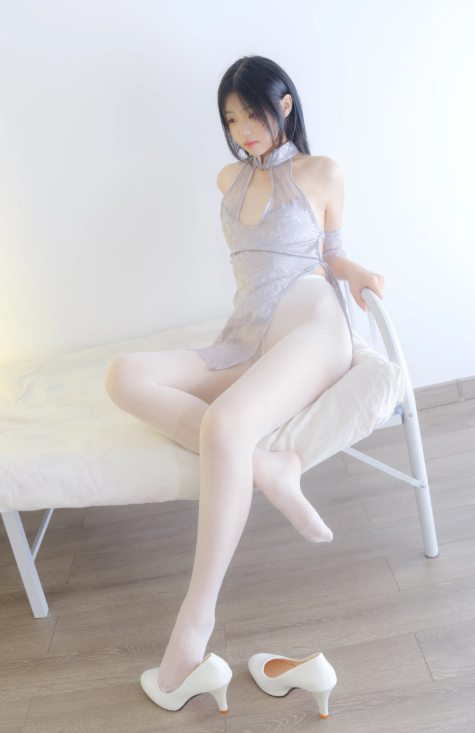 森罗财团 小樱《01E》素雅旗袍风娇羞写真套图合集下载 森罗财团 小樱《01E》素雅旗袍风娇羞写真套图合集下载