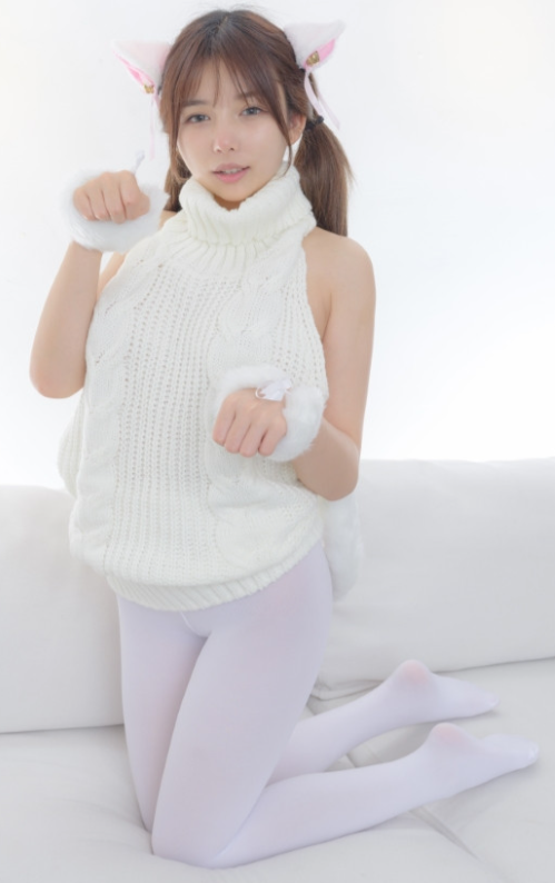 森罗财团 晴涩《双马尾白丝露背毛衣》纯白猫咪娇憨写真图包合集下载 森罗财团 晴涩《双马尾白丝露背毛衣》纯白猫咪娇憨写真图包合集下载