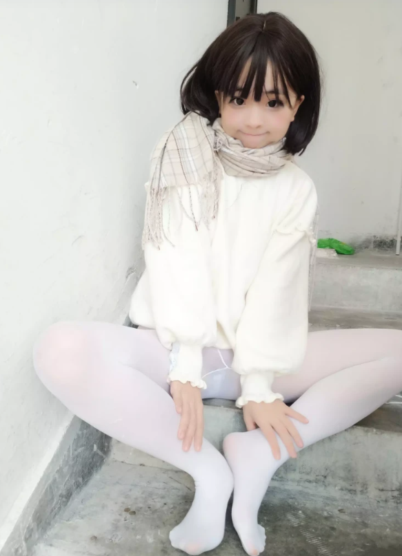 萝莉少女控 娇俏油猫饼厨房女仆的甜蜜服务写真图片以及视频合集