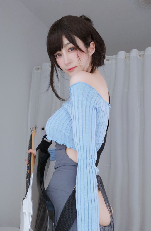 白银81《吉他妹妹》音乐少女甜酷写真图片以及视频资源合集