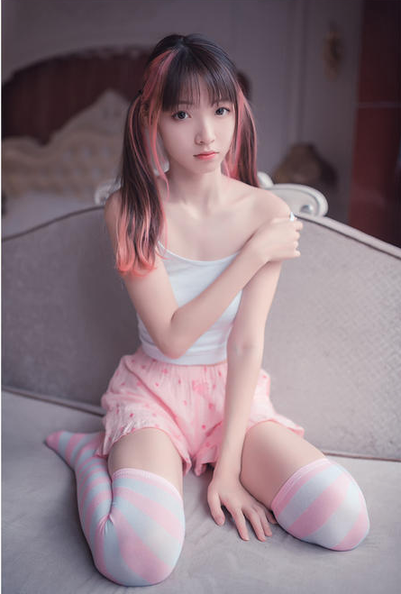 萝莉少女控 清新祖木子公园草地赤足写真图包合集下载 萝莉少女控 清新祖木子公园草地赤足写真图包合集下载