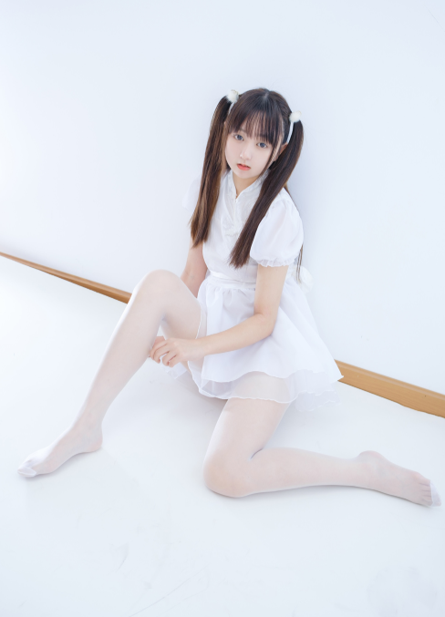 稚乖画册 新堂《团子》纯白居家萌系写真图片以及视频资源合集