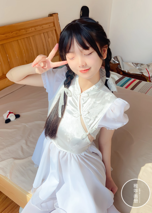 稚乖画册 赤西夜夜《嬉戏》阳光卧室80D白丝清纯写真套图合集下载