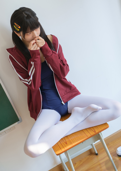 稚乖画册 赤西夜夜《死裤水》白丝双马尾校园白丝青春写真图片以及视频资源合集