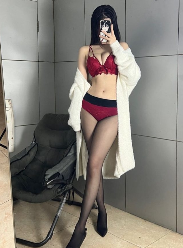 丝袜美腿福利 微密圈性感抖音芋泥锅包肉居家性感写真套图合集下载