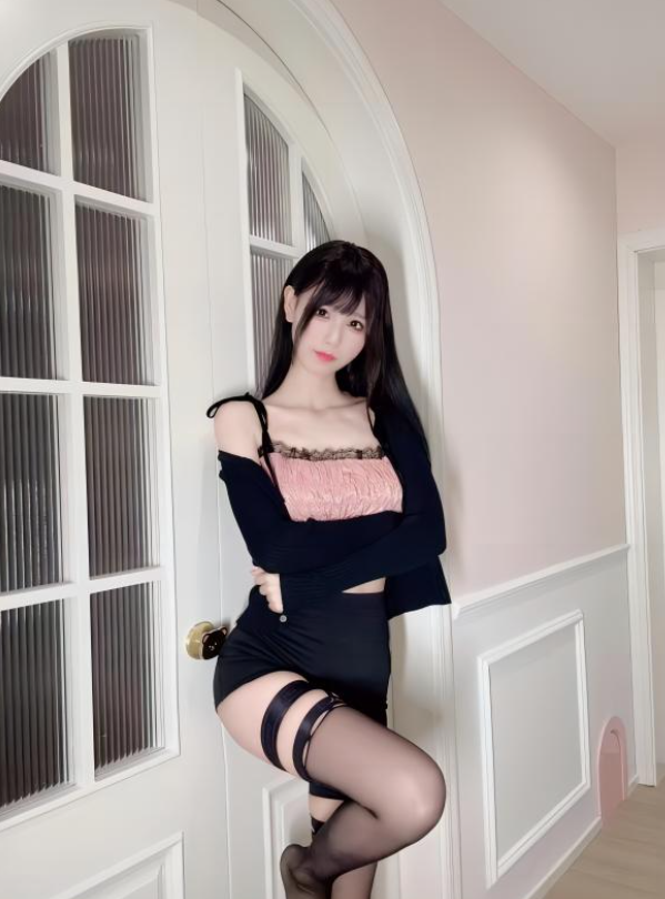 黑丝美腿福利 娇媚微密圈草莓粥粥门边私语写真图片以及视频资源合集 黑丝美腿福利 娇媚微密圈草莓粥粥门边私语写真图片以及视频资源合集