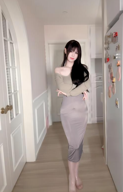 黑丝美腿福利 娇媚微密圈草莓粥粥门边私语写真图片以及视频资源合集