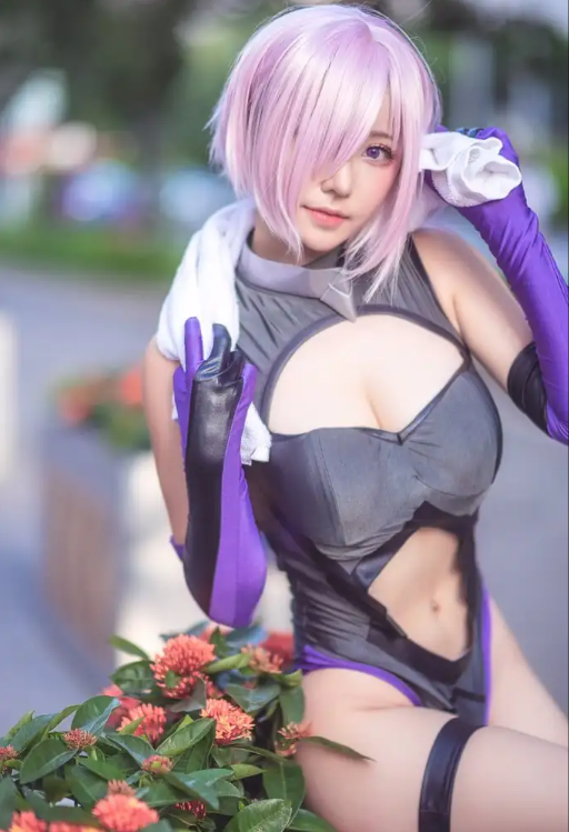 制服诱惑 飒爽菌烨tako科幻战姬写真图包合集下载