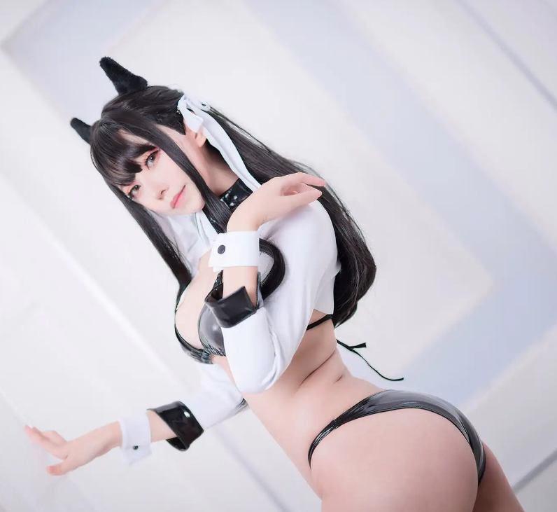 制服诱惑 飒爽菌烨tako科幻战姬写真图包合集下载