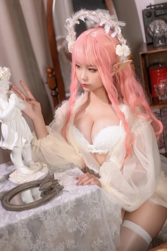 白丝美腿福利 梦幻蠢沫沫 - 尖耳国度 粉精灵 仙气精灵私房诱惑写真图片以及视频资源合集