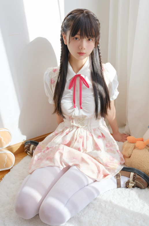 稚乖画册 赤西夜夜《双马尾白丝粉色JK》阳光学妹纯欲写真图片资源合集下载