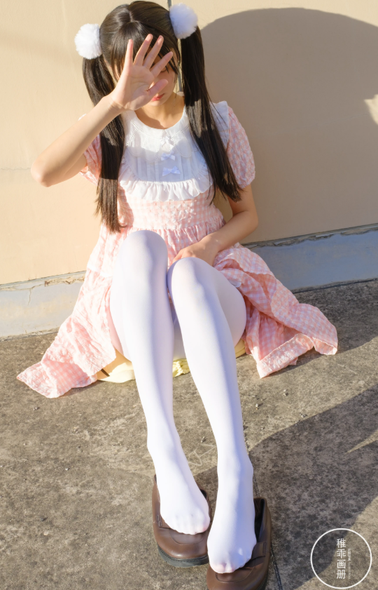 稚乖画册 赤西夜夜《晴空 天台粉裙》天台纯真甜美写真图包合集下载