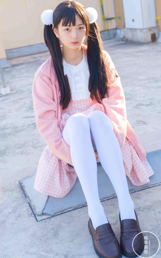 稚乖画册 赤西夜夜《晴空 天台粉裙》天台纯真甜美写真图包合集下载