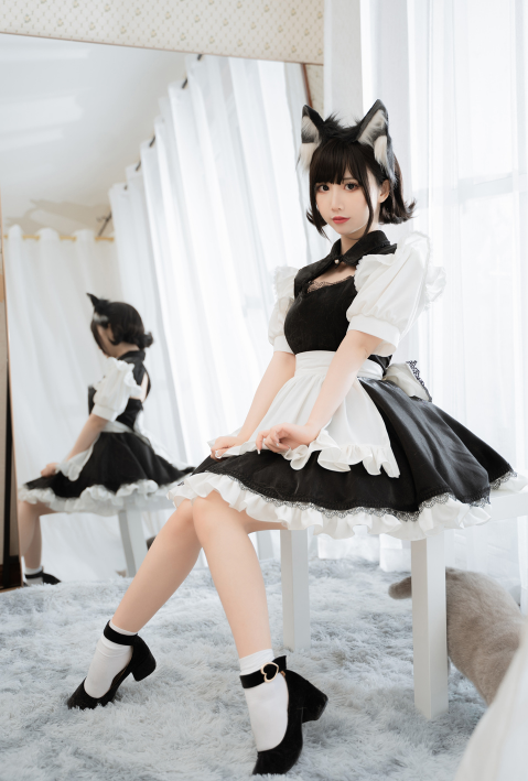 白丝美腿福利 可爱 面饼仙儿 猫娘女仆写真套图合集下载