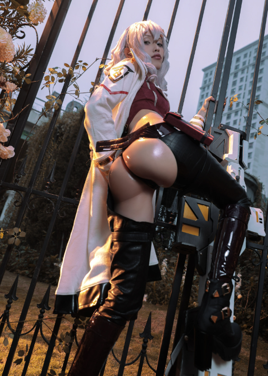 白丝美腿福利 圣洁eliza喵喵雪域祭司风Cosplay写真套图合集下载