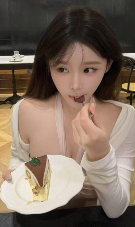 秘语空间 十七同学《甜心JK与粉色座驾》车库惊喜娇憨写真资源合集下载